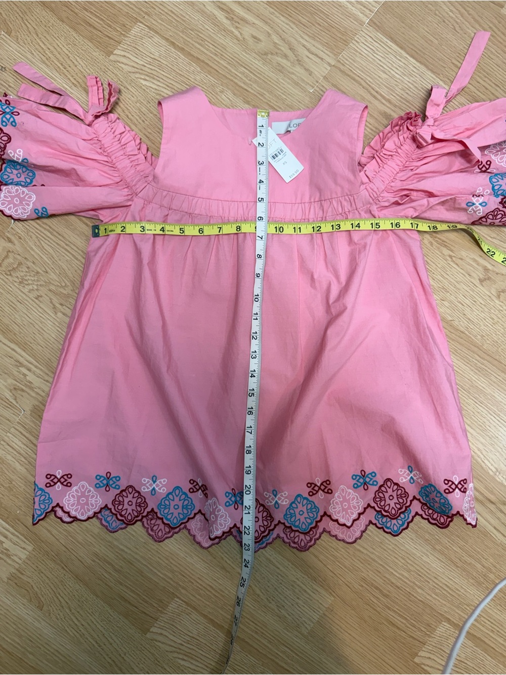 LOFT XS Pink Embroidered Cold Shoulder Top NWT - Picture 7 of 9